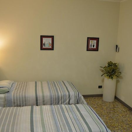 Bed And Breakfast Bissolati เบรเชีย ภายนอก รูปภาพ