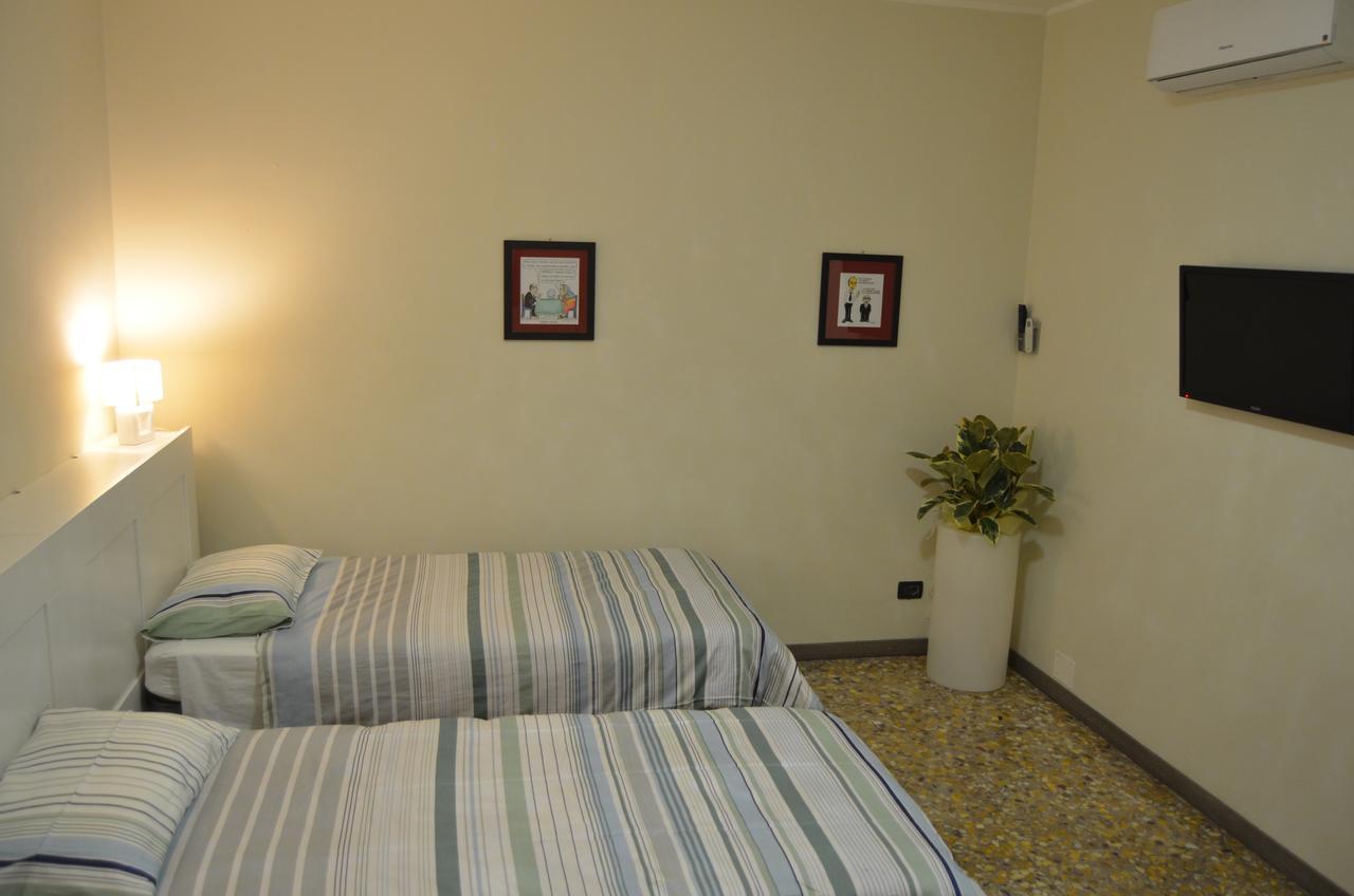 Bed And Breakfast Bissolati เบรเชีย ภายนอก รูปภาพ